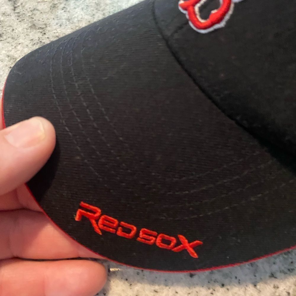Boston Redsox Hat - Picture 2 of 9